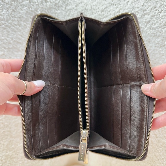 Celine Macadam Vintage Long Zippy Wallet - Picture 3 of 8